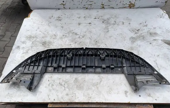 Peugeot 308 Front bumper skid plate/under tray 