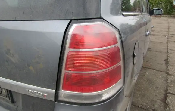 Opel Zafira B Rear/tail lights 
