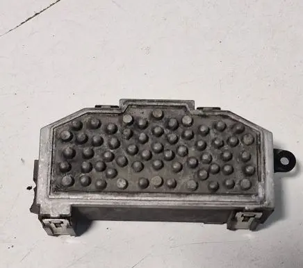 Volkswagen PASSAT B6 Heater blower motor/fan resistor 3C0907521 987651G 2468105380
