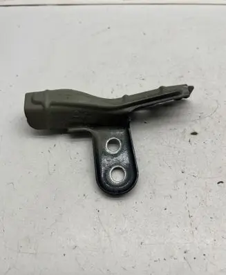 Volkswagen Golf VIII Fender mounting bracket 5H0821430