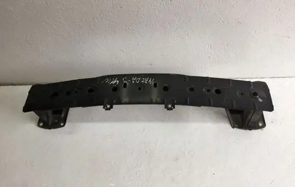 Quarter panel pressure vent