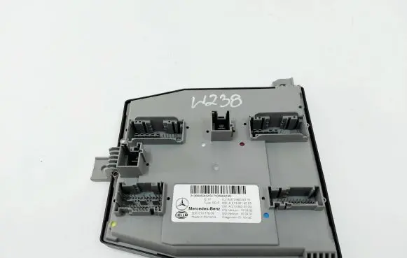 Mercedes-Benz E W238 SAM control unit A2139005315