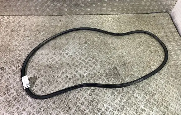 Volvo XC60 Front door rubber seal
