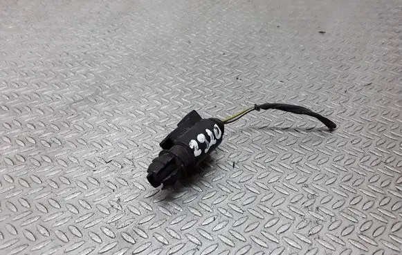 Audi A8 S8 D3 4E Outside/exterior temperature sensor 1J0973702