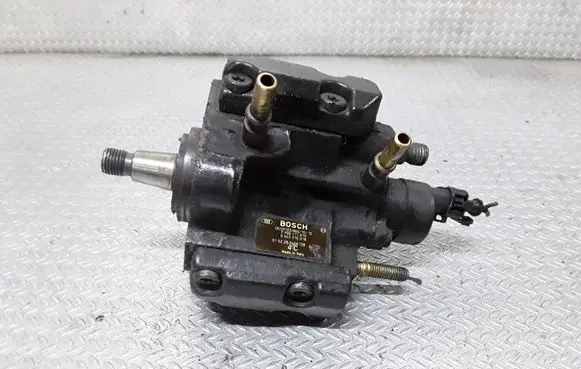 Renault Scenic I Fuel injection high pressure pump 7700111010 0445010018