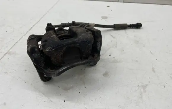 Opel Insignia B Rear brake caliper