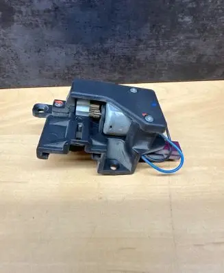 BMW 5 E60 E61 Curtain motor 9918003265