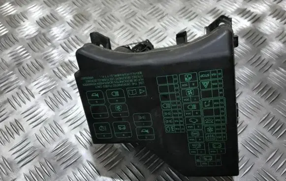 Mitsubishi Carisma Fuse box set MR260807