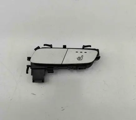 Mercedes-Benz C W205 Seat heating switch A2139057502