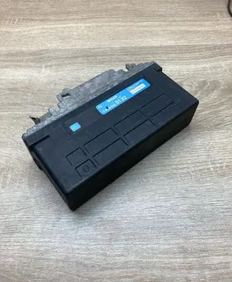 Mercedes-Benz E W124 ABS control unit/module 0055455132