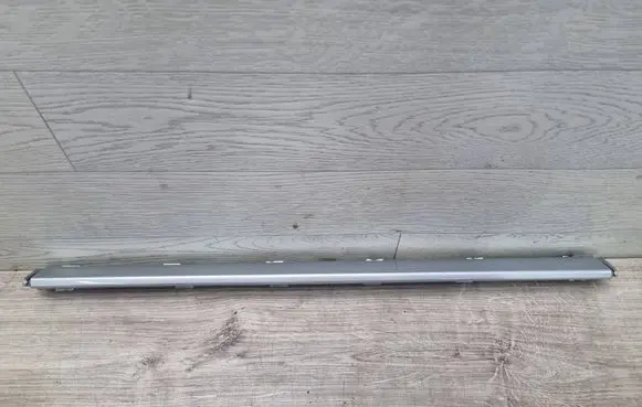 Volkswagen Tiguan Front bumper splitter molding 5NA853211F