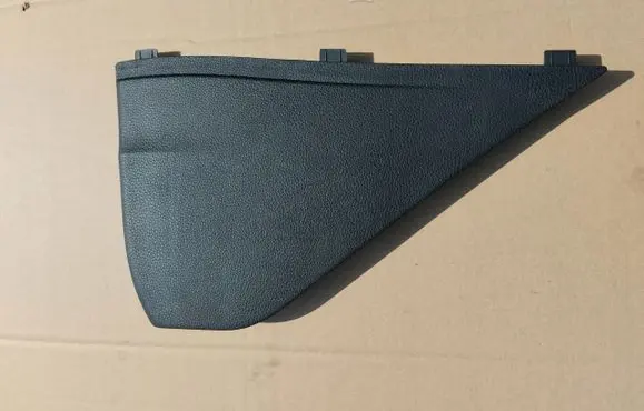 Dashboard glove box trim
