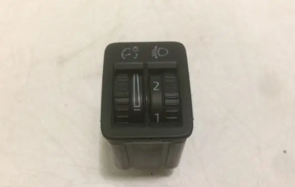 Volkswagen PASSAT B7 Headlight level height control switch 3AA941333
