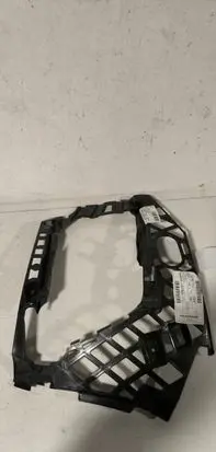 Volkswagen PASSAT B8 Front bumper mounting bracket 3G0807177