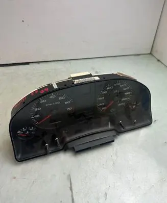 Audi 80 90 S2 B4 Speedometer (instrument cluster) 893919067 231028025001