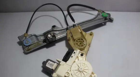 Renault Laguna III Rear window lifting mechanism without motor