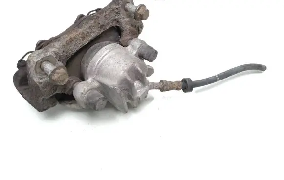 Volvo XC70 Front brake caliper