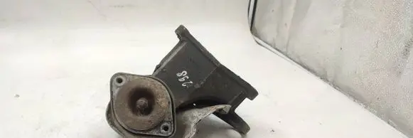 Audi A4 S4 B5 8D Engine mounting bracket