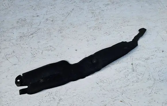 Peugeot 2008 II Fender foam support/seal 9825956680