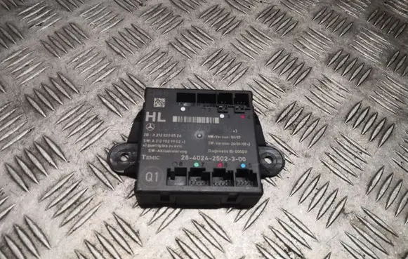 Mercedes-Benz E W212 Door control unit/module 2129003906 A2129003906