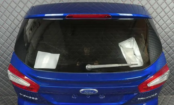 Ford Mondeo MK IV Truck tailgate