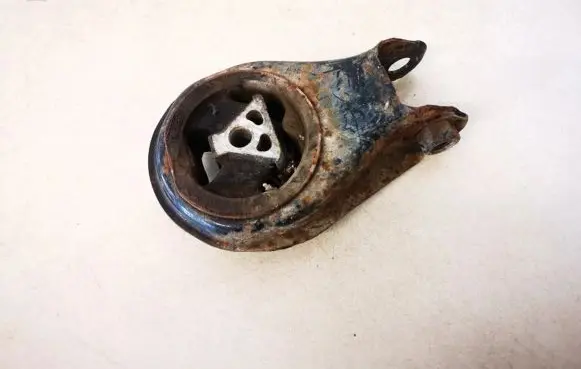 Mazda 3 I Engine mount bracket 3m516p082c 3m51-6p082-c