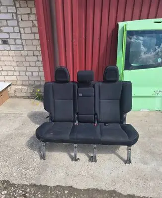 Toyota RAV 4 (XA40) Rear seat 