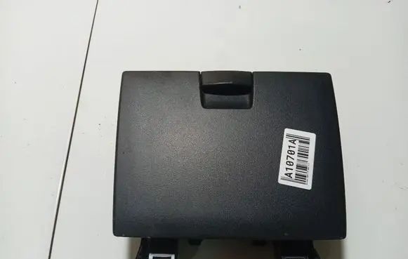 Hyundai Santa Fe Glove box