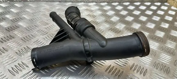 Skoda Octavia Mk3 (5E) Thermostat/thermostat housing 04L121071E