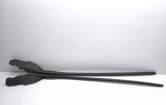 Volvo V40 Windshield trim 31378572 31378573