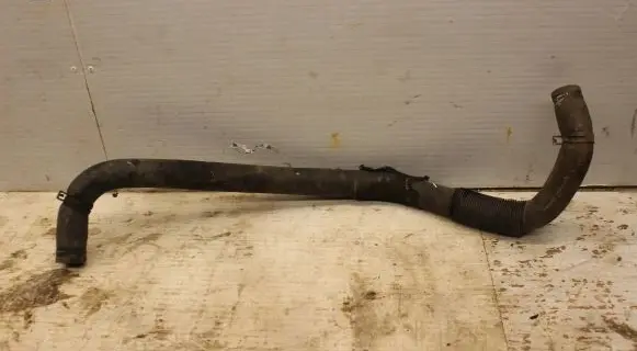 Chrysler Town & Country V Engine coolant pipe/hose