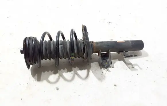 Renault Megane E-Tech Front shock absorber/damper 543037546R