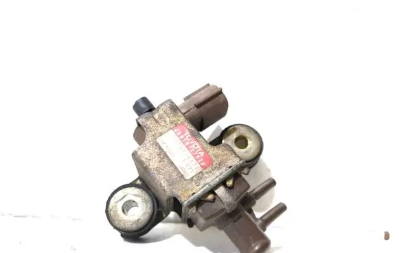 Toyota Corolla Verso E121 Turbo solenoid valve 2581927020