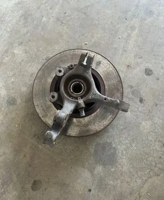 Opel Corsa F Front wheel hub 