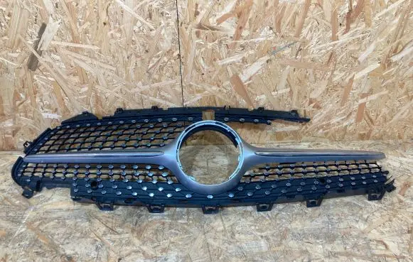 Mercedes-Benz CLS C257 Front bumper upper radiator grill A2578851300
