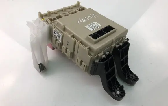 Toyota Avensis T270 Fuse box set