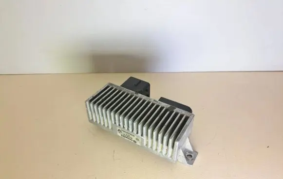 Nissan Qashqai Glow plug pre-heat relay 8200558438A 8200558438 RCS812
