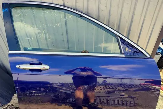 Honda Accord Front door