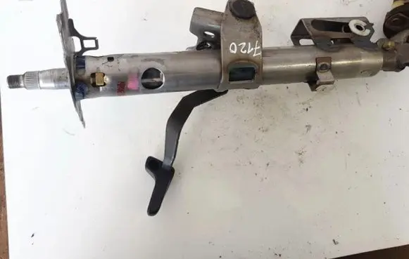 Steering wheel axle