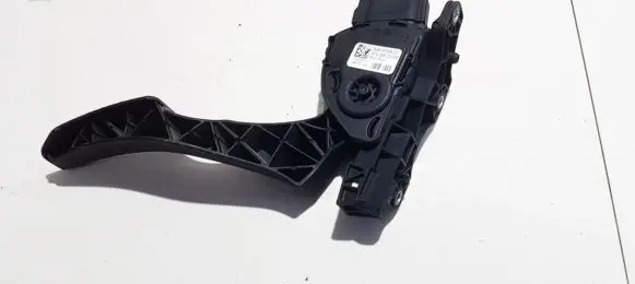 Volvo XC60 Accelerator throttle pedal 6G929F836DD 6G92-9F836-DD