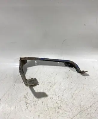Headlight/headlamp mounting bracket