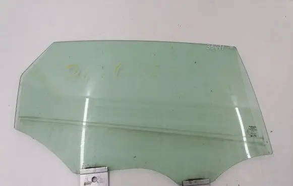Volvo S90, V90 Rear door window glass