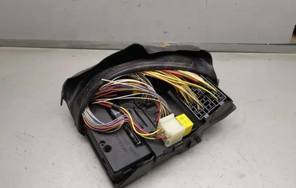 Renault Scenic I Fuse module 8200029340A