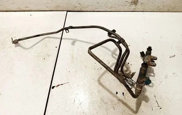 Subaru Forester SF Fuel main line pipe