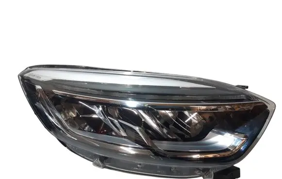 Renault Captur Headlight/headlamp 260107244R