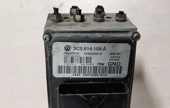 Volkswagen PASSAT B6 ABS control unit/module