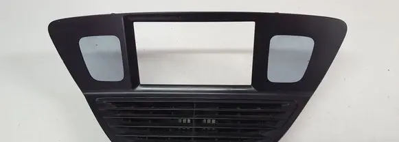 Subaru B9 Tribeca Dash center air vent grill