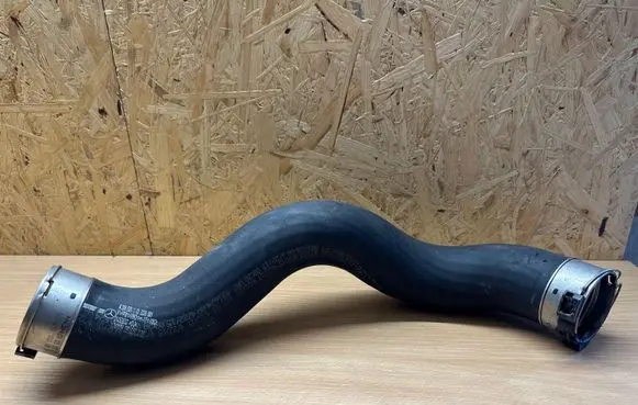 Mercedes-Benz A W176 Intercooler hose/pipe A2465281182 3145DB32 24307H