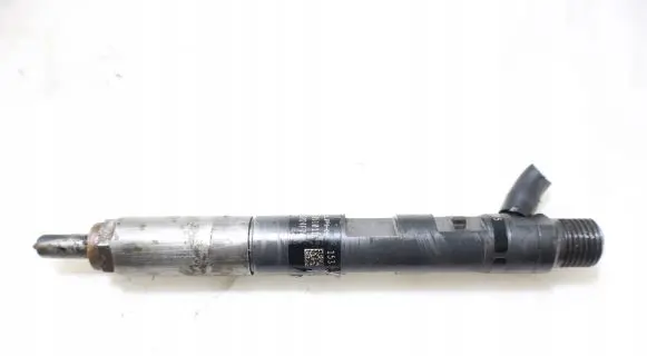 Nissan Note (E11) Fuel injector EJBR05101D