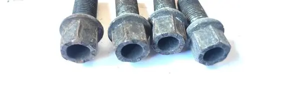 Volkswagen PASSAT B7 Nuts/bolts 